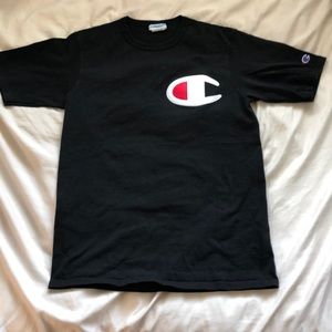 Black champion t shirt